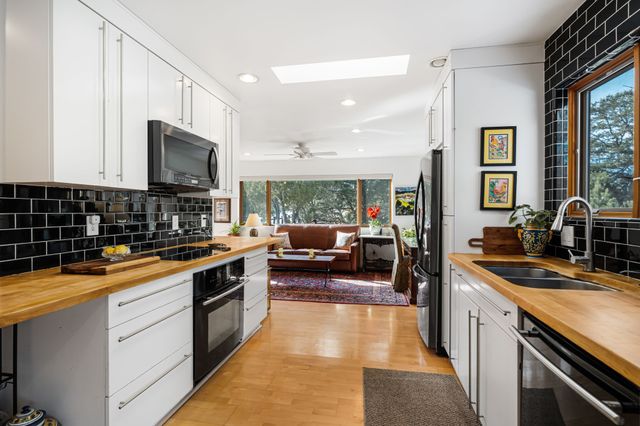 7 Cibola Circle, Santa Fe, NM 87505