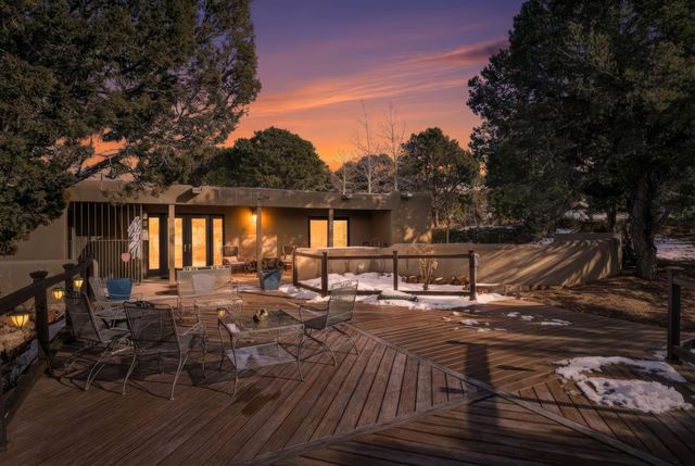 7 Cibola Circle, Santa Fe, NM 87505