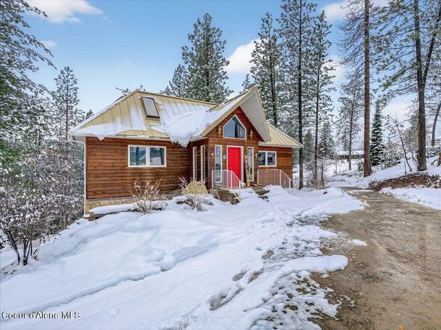 483 Paradise LN, Pinehurst, ID 83850