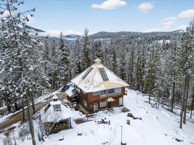 483 Paradise LN, Pinehurst, ID 83850