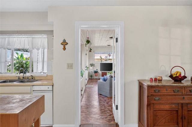 404 W BELVEDERE STREET, Lakeland, FL 33803