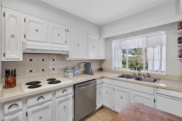 404 W BELVEDERE STREET, Lakeland, FL 33803