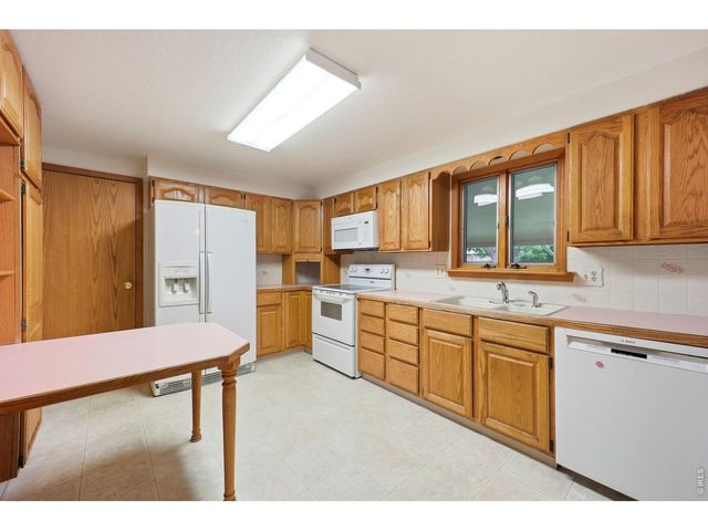 1917 Estrella Ave, Loveland, CO 80538