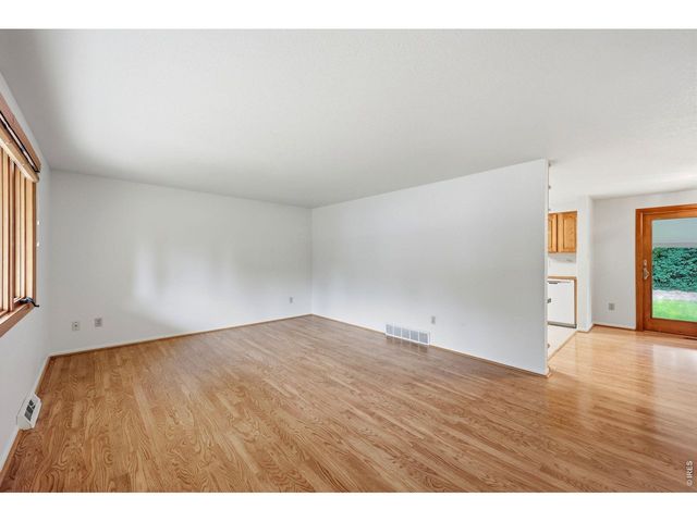 1917 Estrella Ave, Loveland, CO 80538