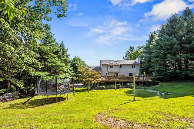 15 Parkside Court, Pomona, NY 10970