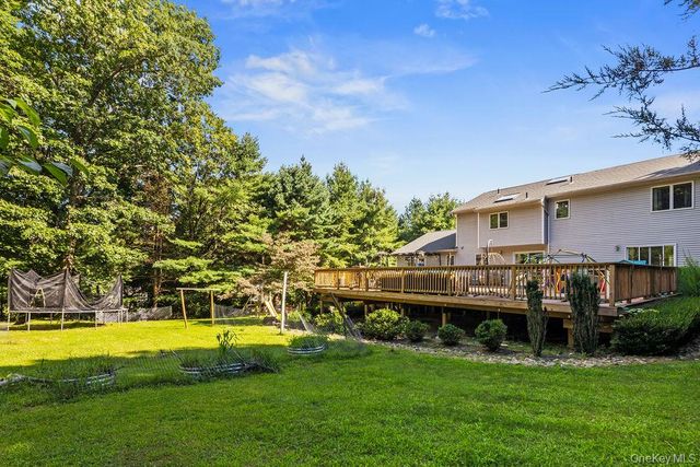 15 Parkside Court, Pomona, NY 10970