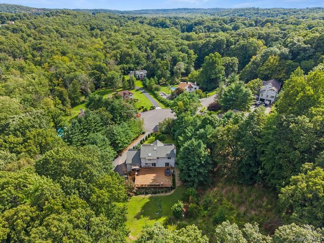 15 Parkside Court, Pomona, NY 10970