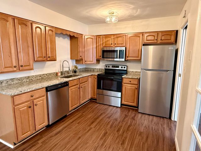 5260 Crossbow Cir Unit 1B, Roanoke, VA 24018