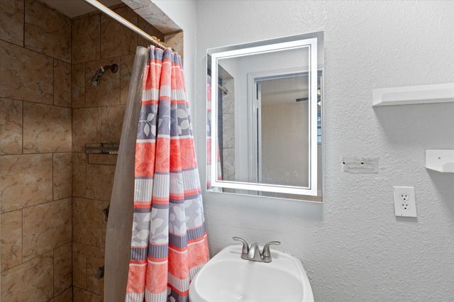 2910 San Augustine Avenue, Pasadena, TX 77503