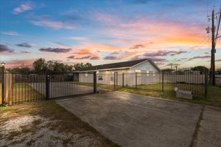 2910 San Augustine Avenue, Pasadena, TX 77503