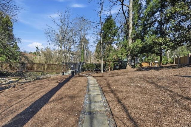 3235 Roswell NE Road 705, Atlanta, GA 30305