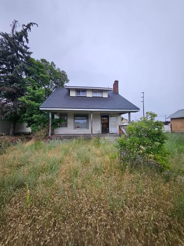 1221 E Indiana Ave, Spokane, WA 99207