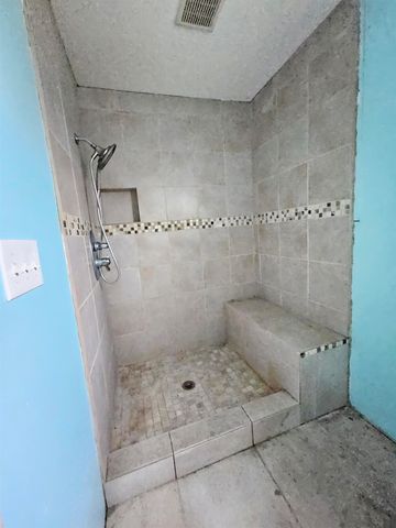 1221 E Indiana Ave, Spokane, WA 99207