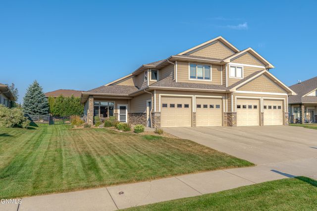 3216 Chisholm Trail, Bismarck, ND 58503 property photo