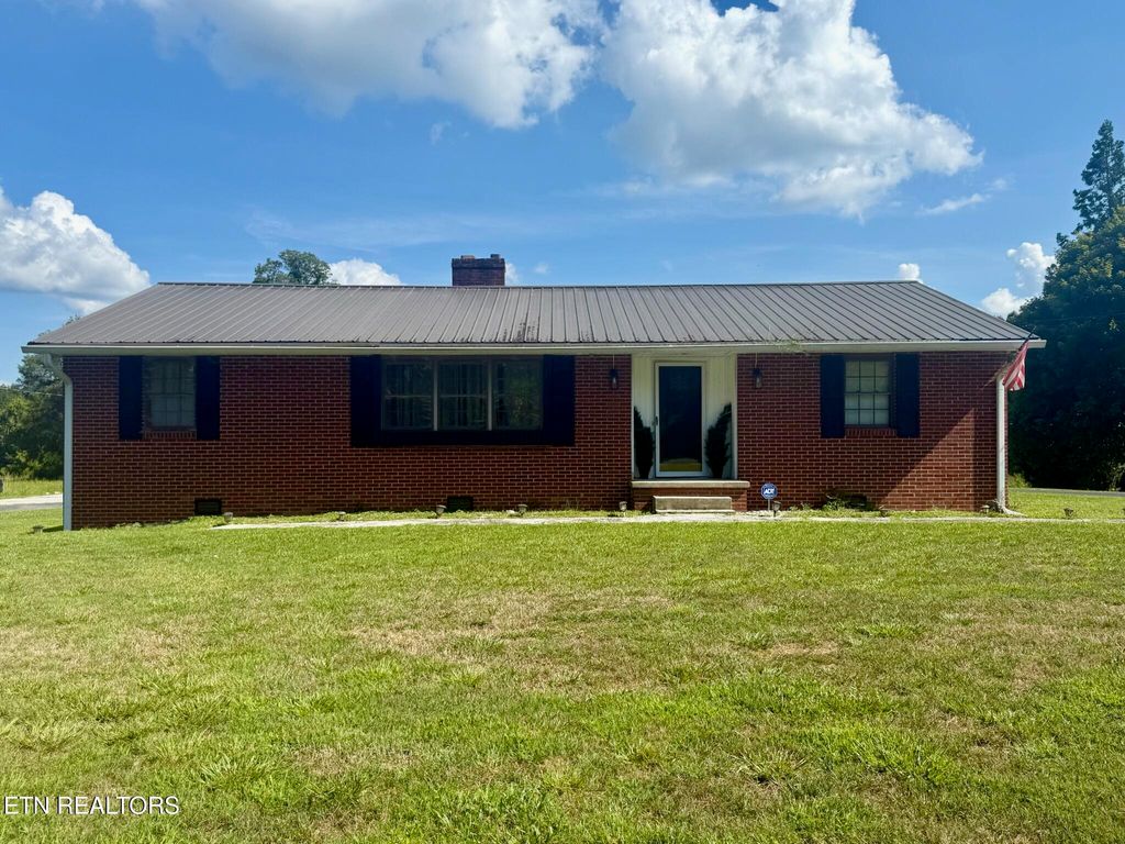 8000 N Ruggles Ferry Pike, Knoxville, TN 37924
