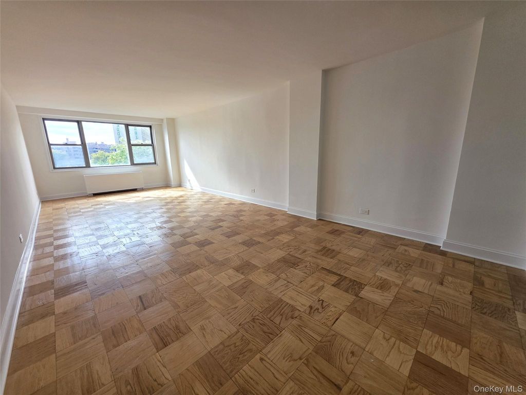 61-20 Grand Central Parkway A507, Forest Hills, NY 11375
