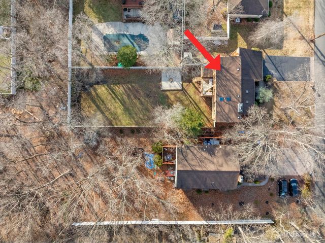 609 Old Stage Road, Spotswood, NJ 08884