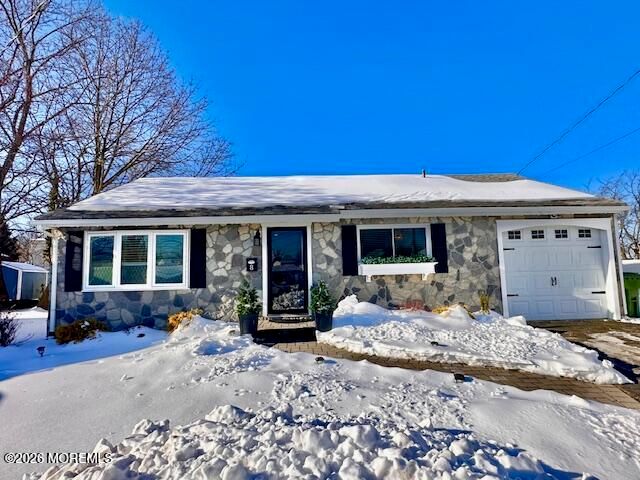 8 Willow Court, Parlin, NJ 08859