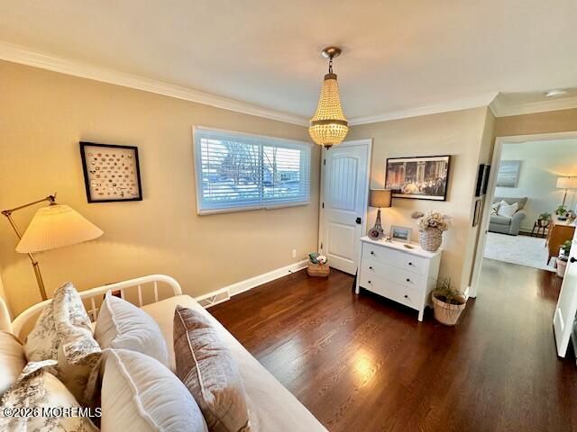 8 Willow Court, Parlin, NJ 08859