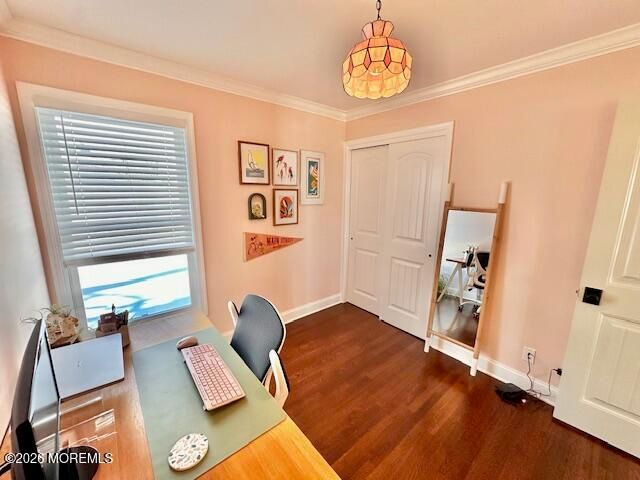 8 Willow Court, Parlin, NJ 08859