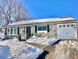 8 Willow Court, Parlin, NJ 08859