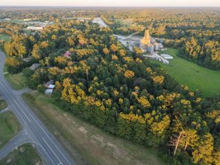 S Pine St, Deridder, LA 70634