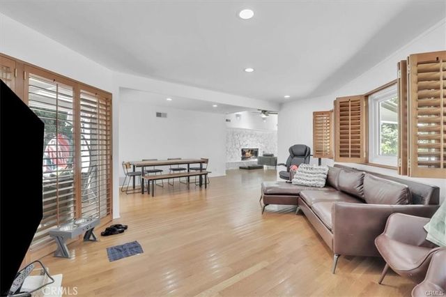 9466 Hidden Valley Place, Beverly Hills, CA 90210