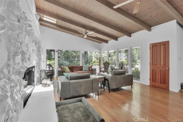 9466 Hidden Valley Place, Beverly Hills, CA 90210