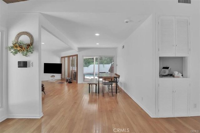 9466 Hidden Valley Place, Beverly Hills, CA 90210