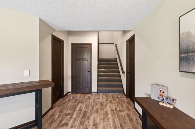 14302 Shore Crest Drive NW, Prior Lake, MN 55372