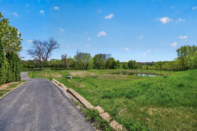 14302 Shore Crest Drive NW, Prior Lake, MN 55372