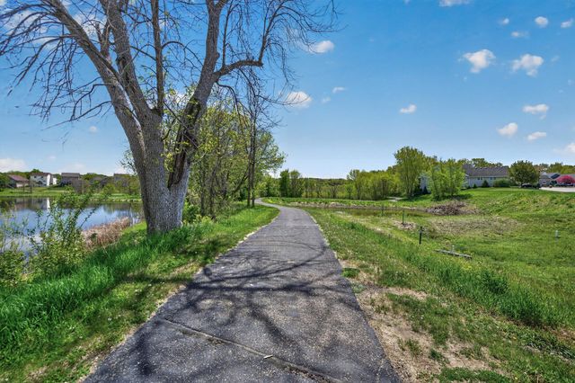 14302 Shore Crest Drive NW, Prior Lake, MN 55372