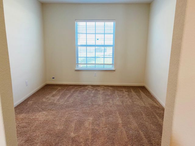 1017 Riverdale CV, Jarrell, TX 76537