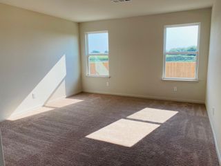 1017 Riverdale CV, Jarrell, TX 76537