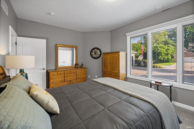 623 Bur Oak W Court, Lafayette, IN 47909