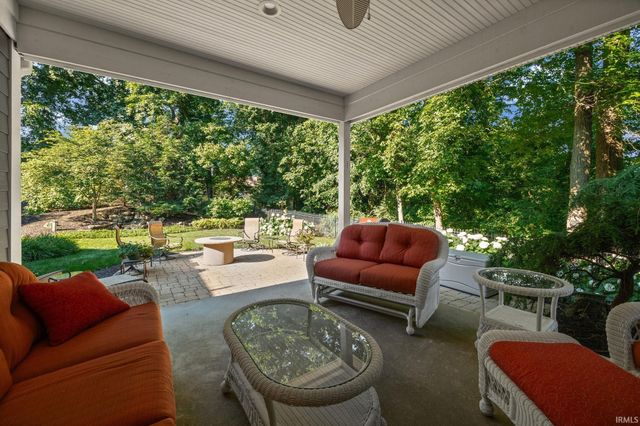 623 Bur Oak W Court, Lafayette, IN 47909