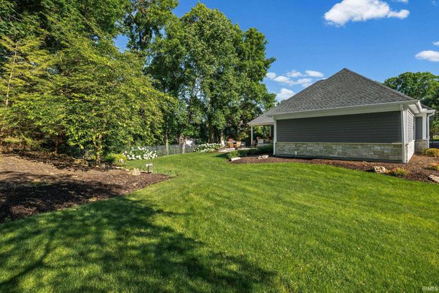 623 Bur Oak W Court, Lafayette, IN 47909