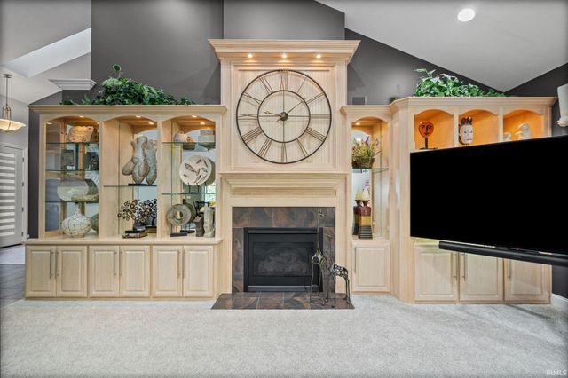 623 Bur Oak W Court, Lafayette, IN 47909