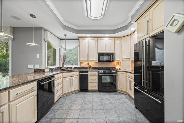623 Bur Oak W Court, Lafayette, IN 47909