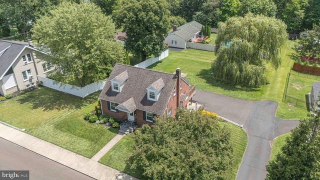 248 N 3RD ST, Perkasie, PA 18944