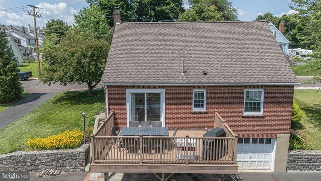 248 N 3RD ST, Perkasie, PA 18944