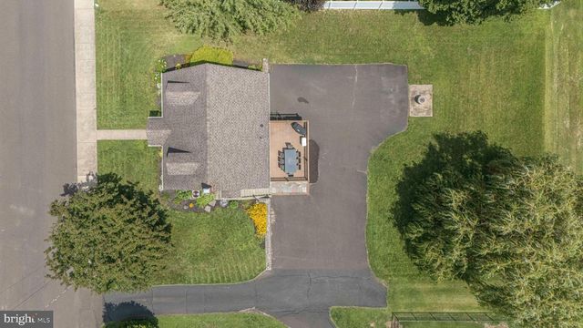 248 N 3RD ST, Perkasie, PA 18944