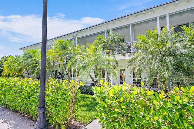 220 Atlantic Avenue 3, Palm Beach, FL 33480