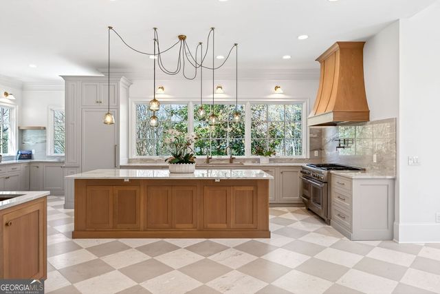 115 Mount Paran Ridge, Atlanta, GA 30327