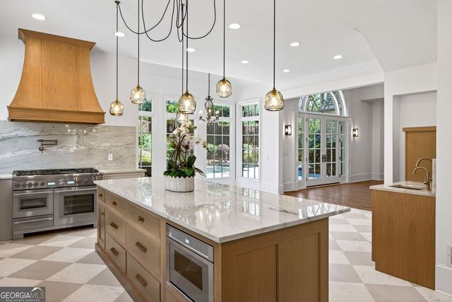 115 Mount Paran Ridge, Atlanta, GA 30327