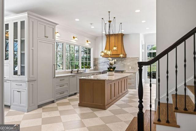 115 Mount Paran Ridge, Atlanta, GA 30327