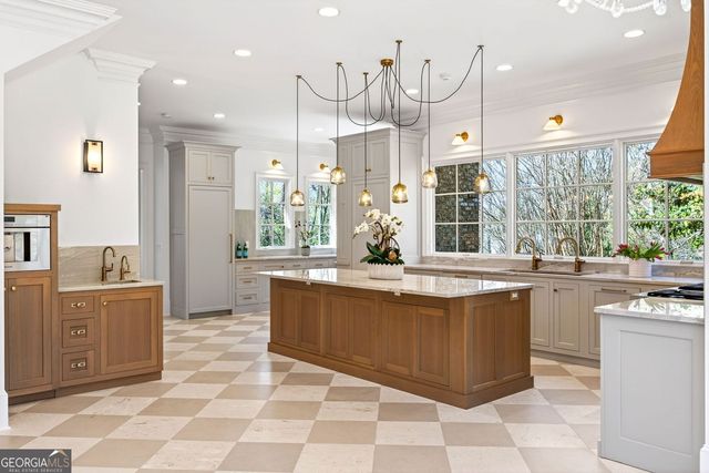 115 Mount Paran Ridge, Atlanta, GA 30327