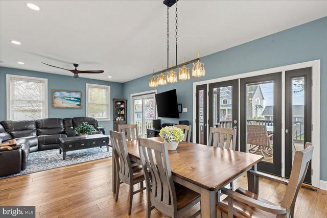 1066 WALNUT AVE, North Beach, MD 20714