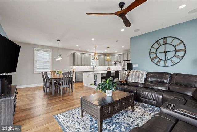 1066 WALNUT AVE, North Beach, MD 20714