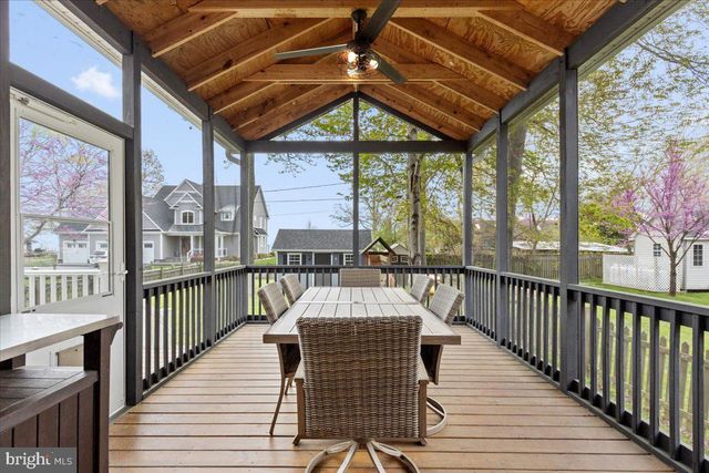 1066 WALNUT AVE, North Beach, MD 20714